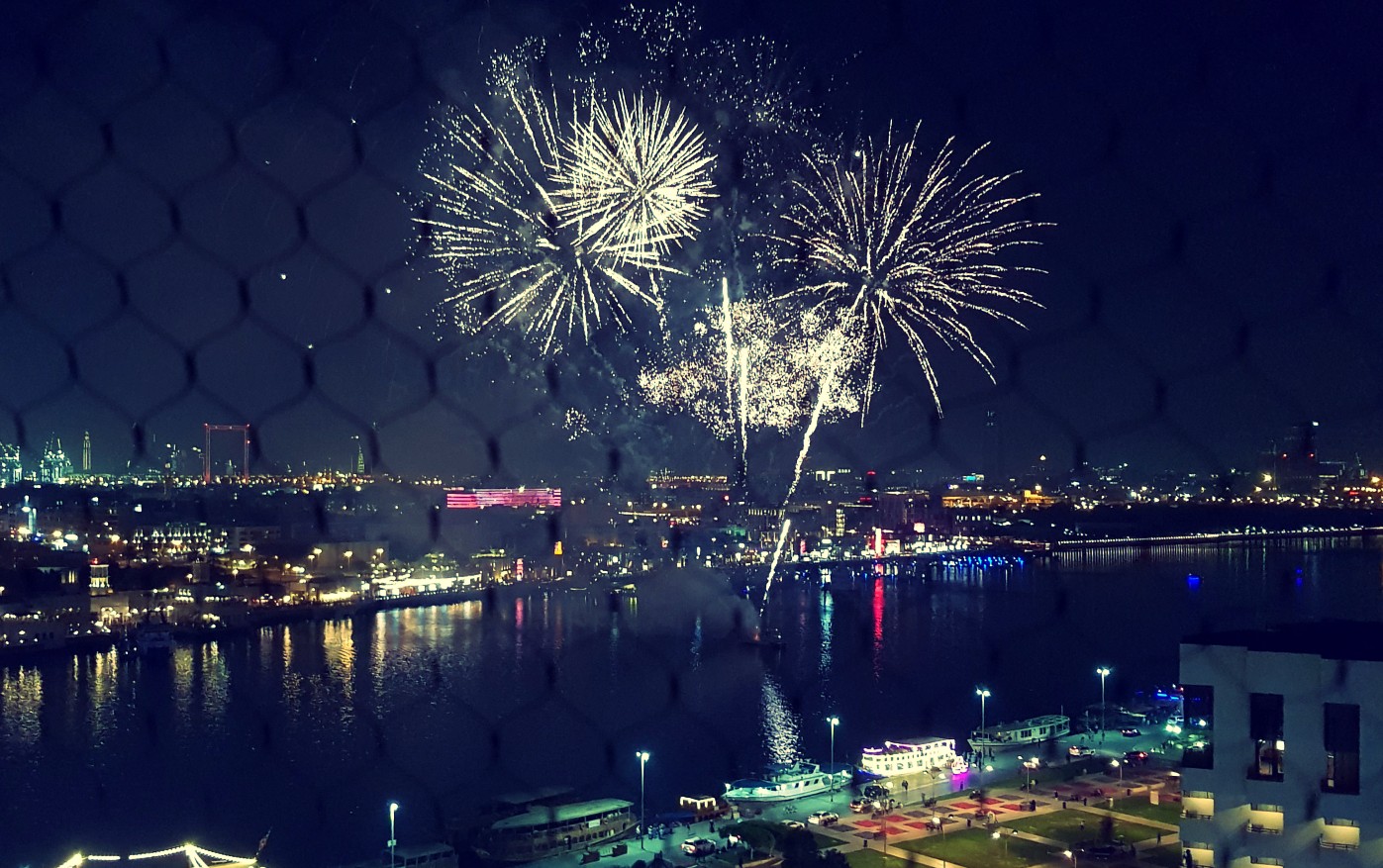 watch fireworks in dubai