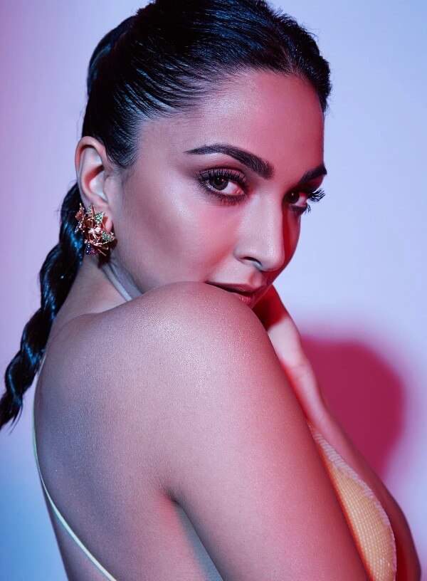 kiara advani sexy eye photo of bollywood actress
