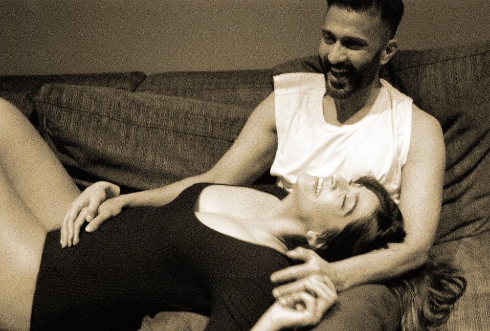 sonam kapoor is pregnant, reveals baby bump photo with husban anand ahuja