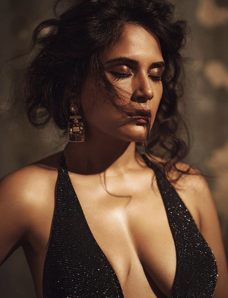 richa chadha naked boobs