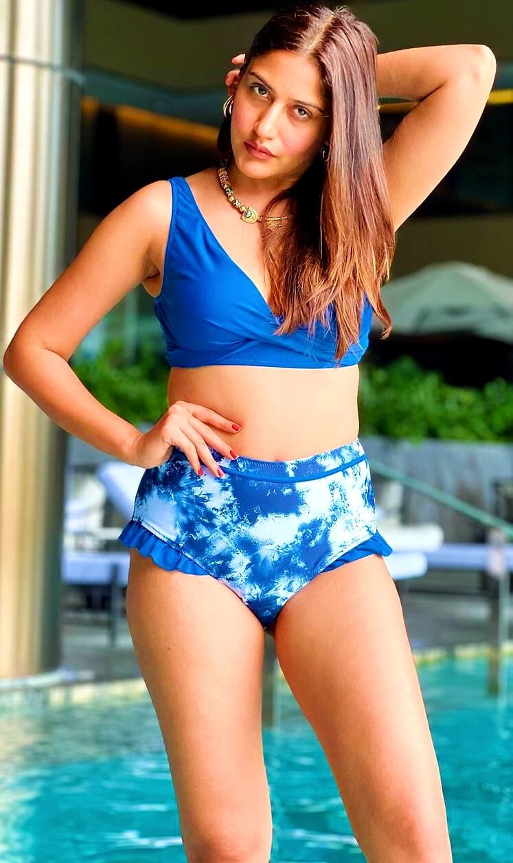 surbhi chandna in a sexy blue bikini photo
