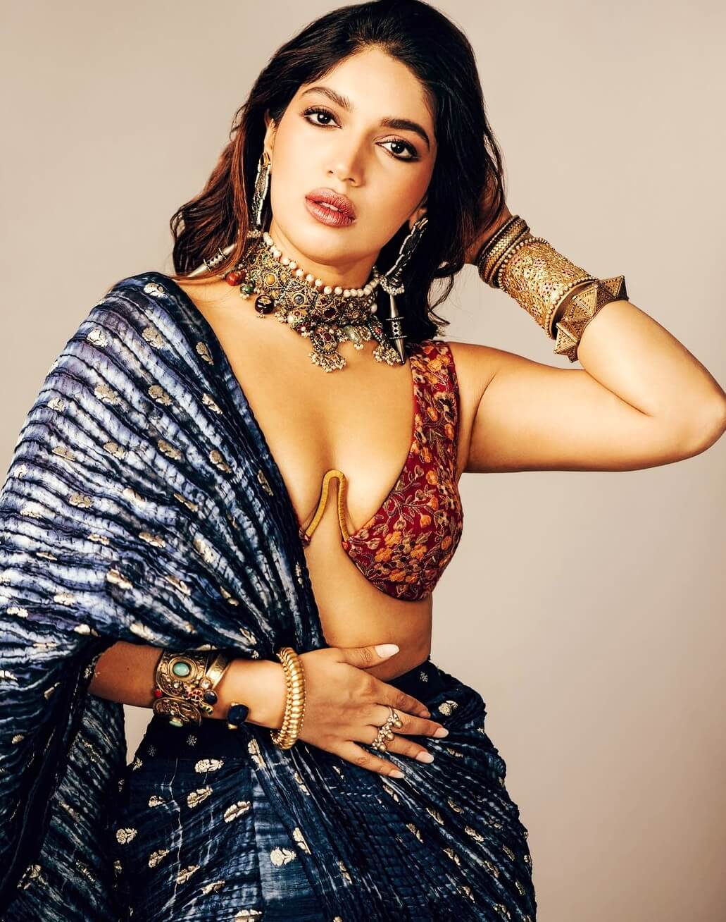 bhumi pednekar sexy look in braless bralette showing her breast