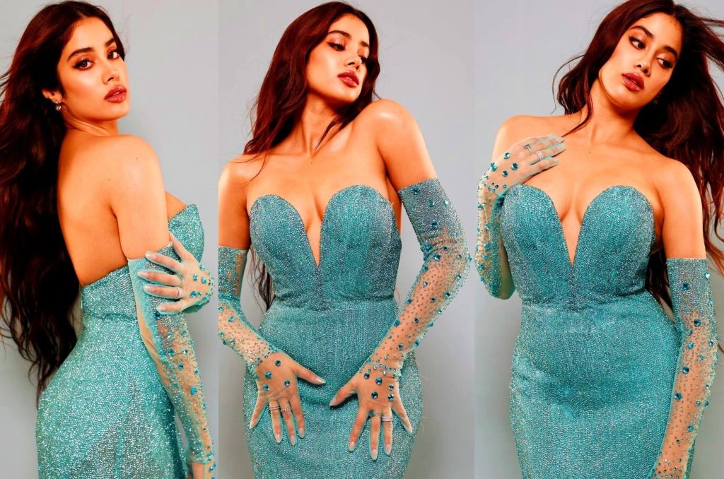 janhvi kapoor sexy revealing aqua blue gown photo at Elle Beauty Awards 2022