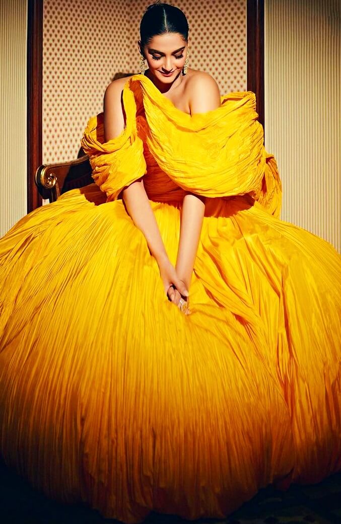 sonam kapoor in a pretty yellow gown