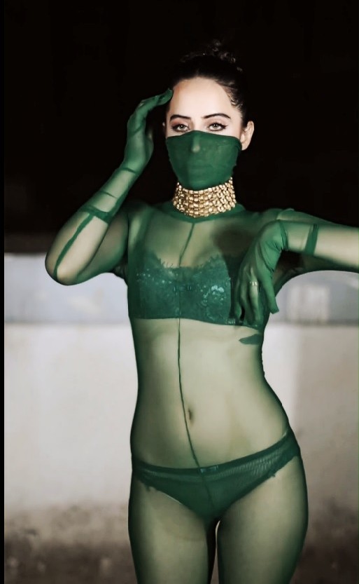 urfi javed nude green transaparent  bodysuit photo